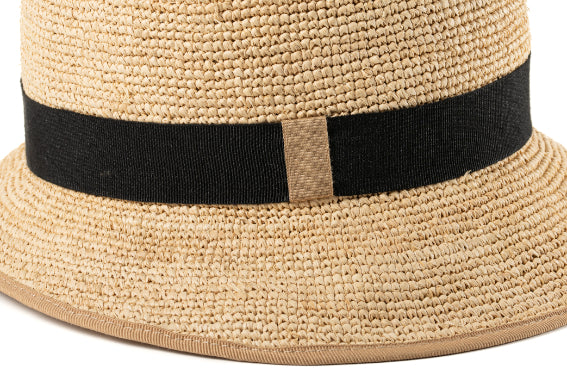 CAPPELLO RAFFIA CROCHET COLORATA