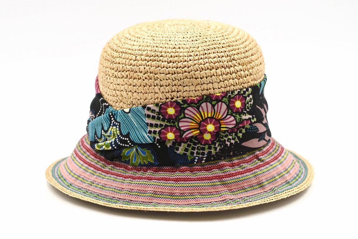 CAPPELLO NASTRO CUCITO + RAFFIA