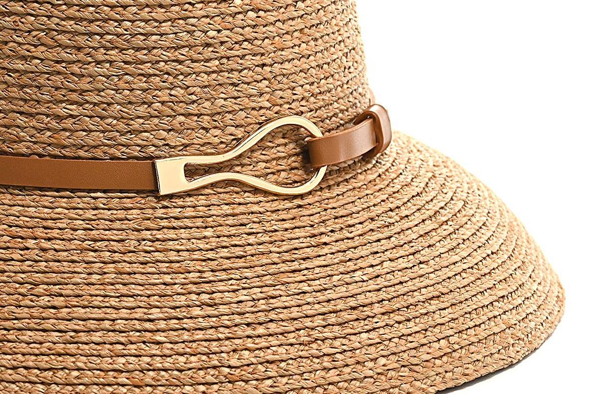 CAPPELLO RAFFIA CON CINTA CUOIO E MOSCHETTONE