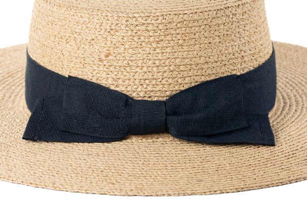 CAPPELLO RAFFIA CON CINTA E FIOCCO IN TESSUTO MOD MARINAIO