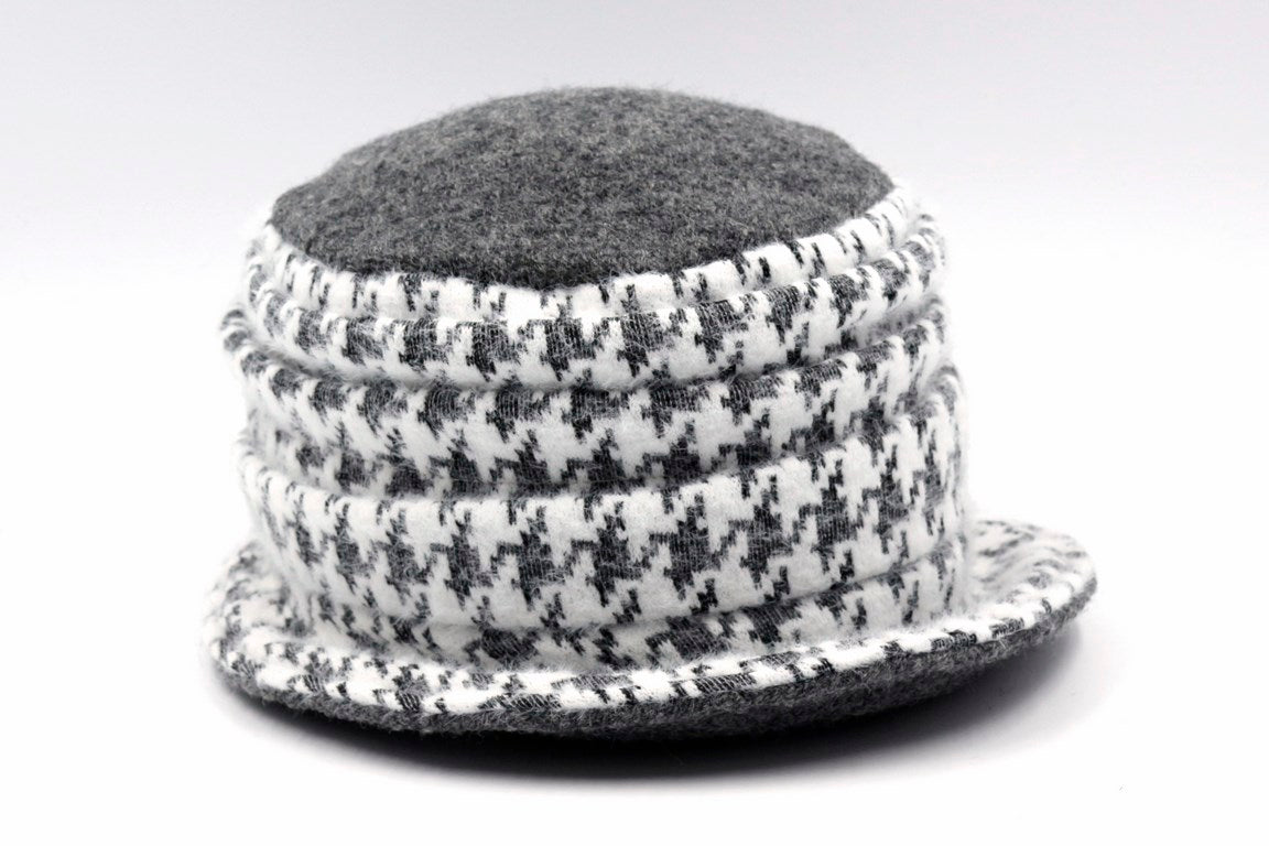 CAPPELLO TESSUTO DIS 5867 SG