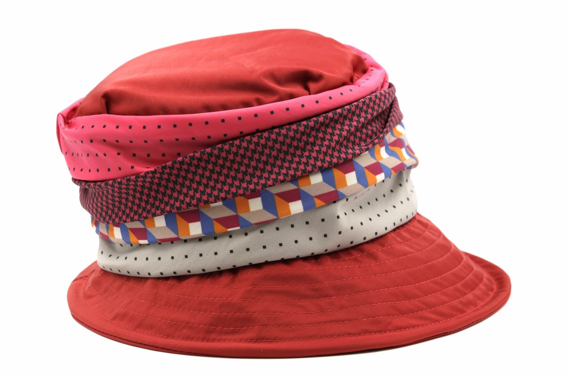 CAPPELLO IMPERMEABILE PW.