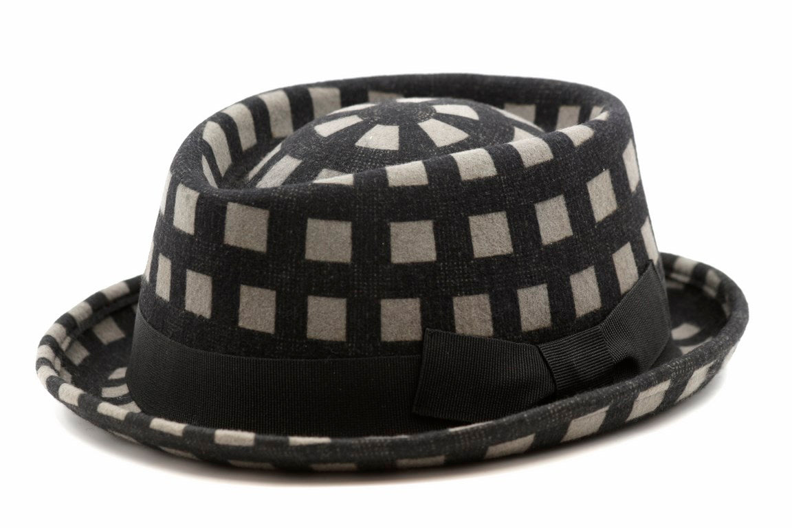 CAPPELLO FELTRO LANA DIS. 8