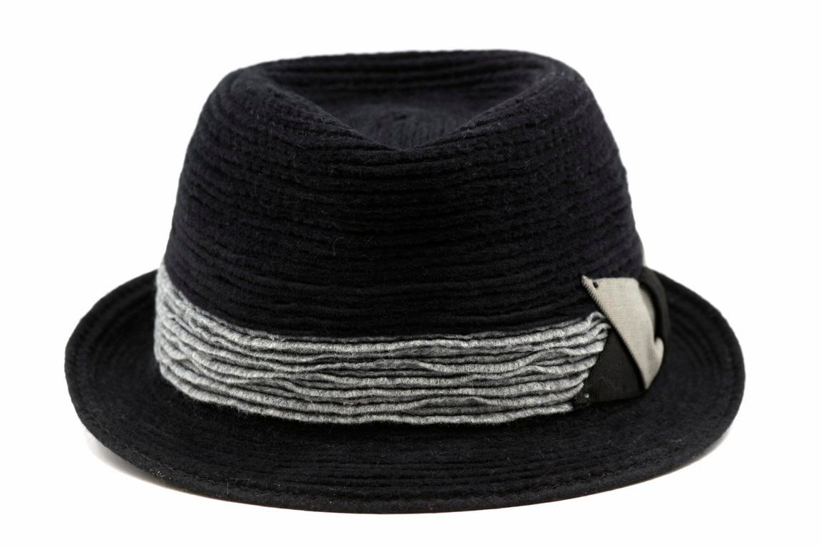 CAPPELLO CUCITO =NASTRO GRO 9