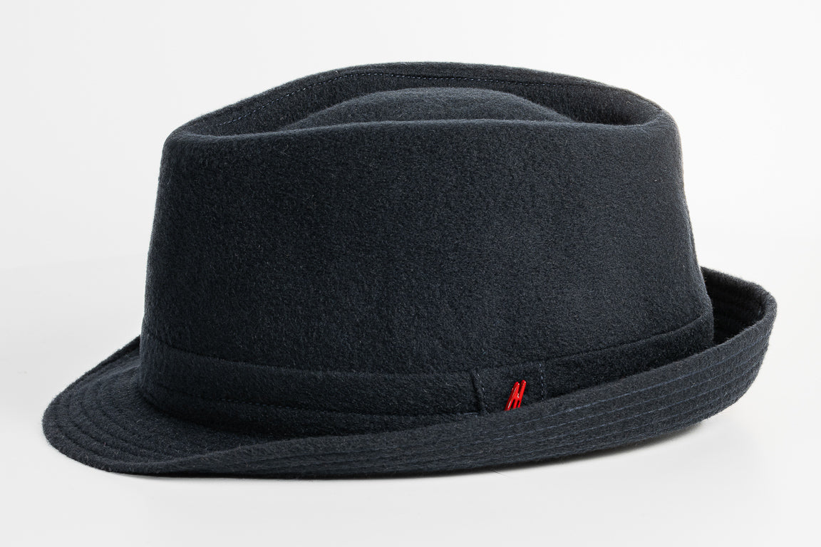 TRILBY DIS. 5059
