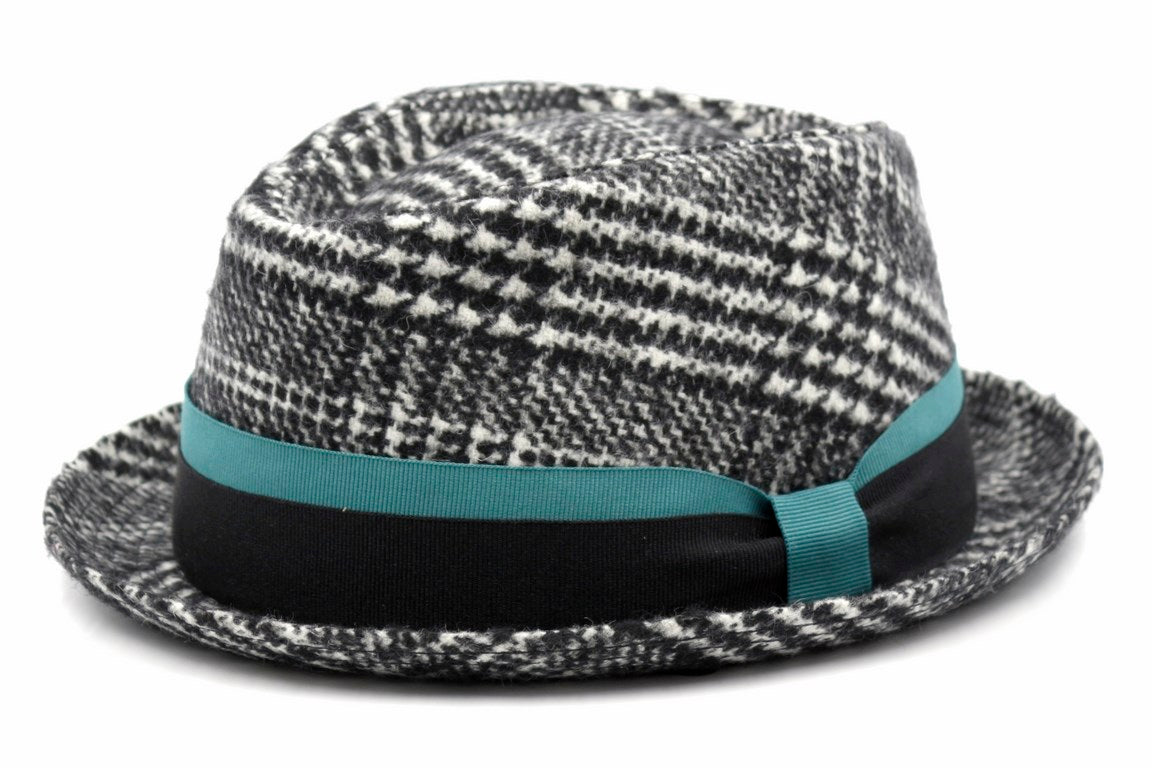 CAPPELLO TESSUTO