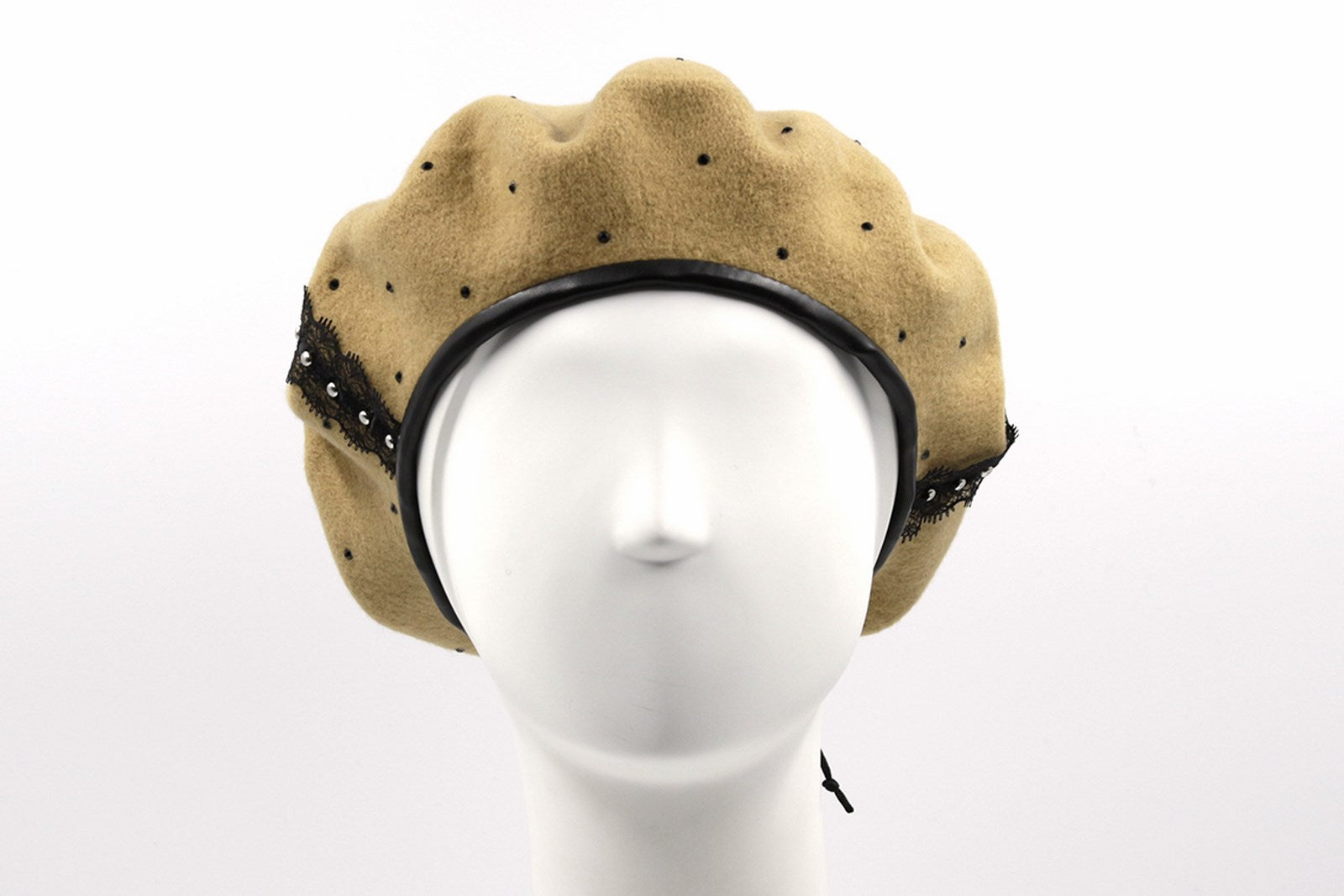 BASCO LANA CON APPLICAZIONE PIZZO