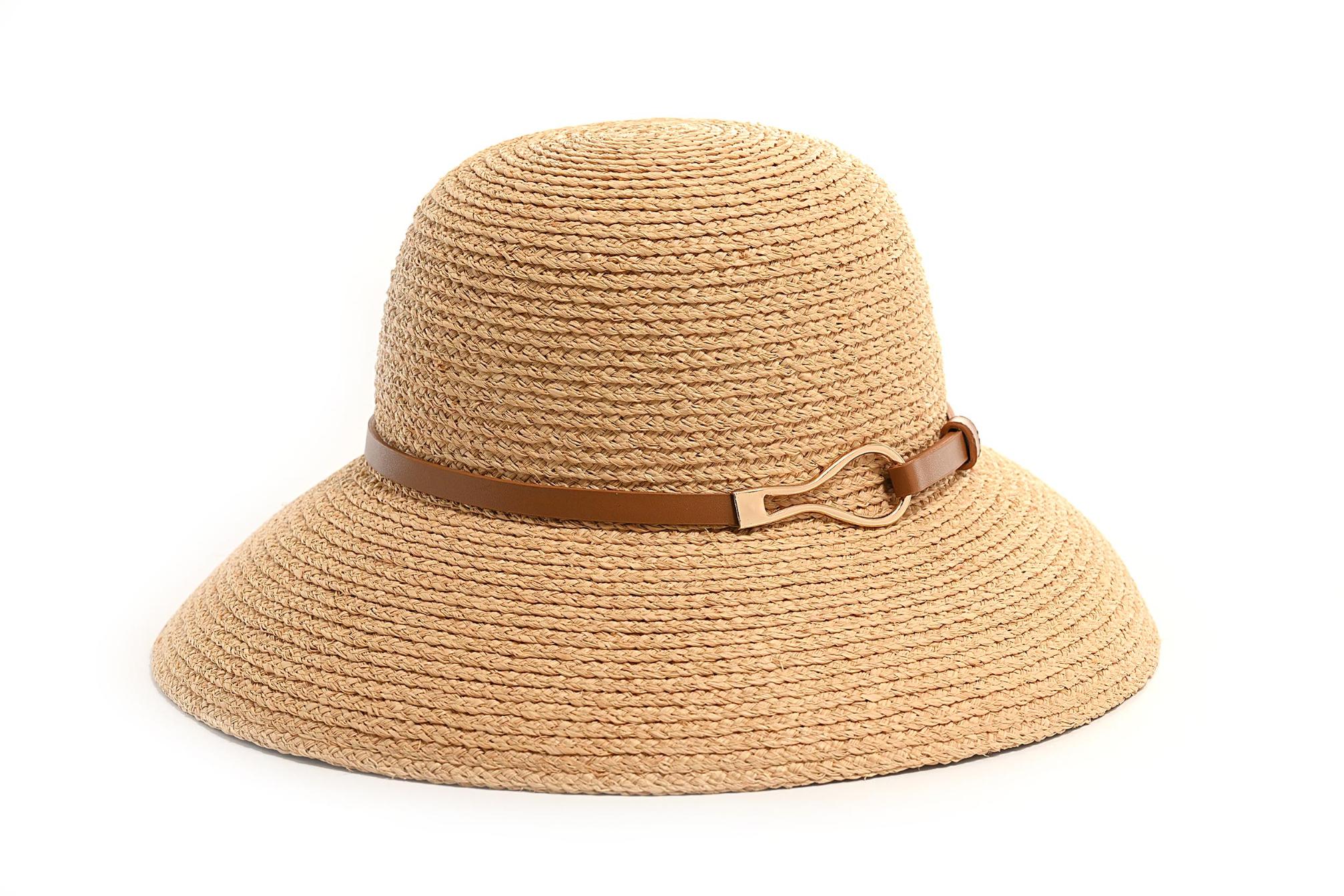 CAPPELLO  RAFFIA CON CINTA CUOIO E MOSCHETTONE