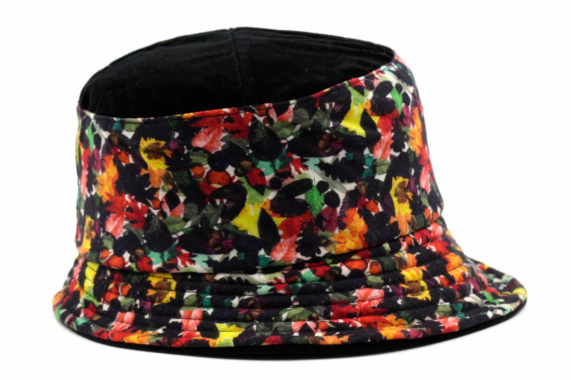 CAPPELLO TESSUTO VELLUTO E LANA STAMPATA