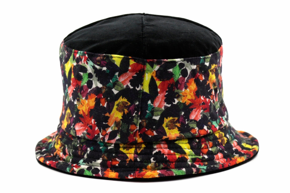 CAPPELLO TESSUTO VELLUTO E LANA STAMPATA