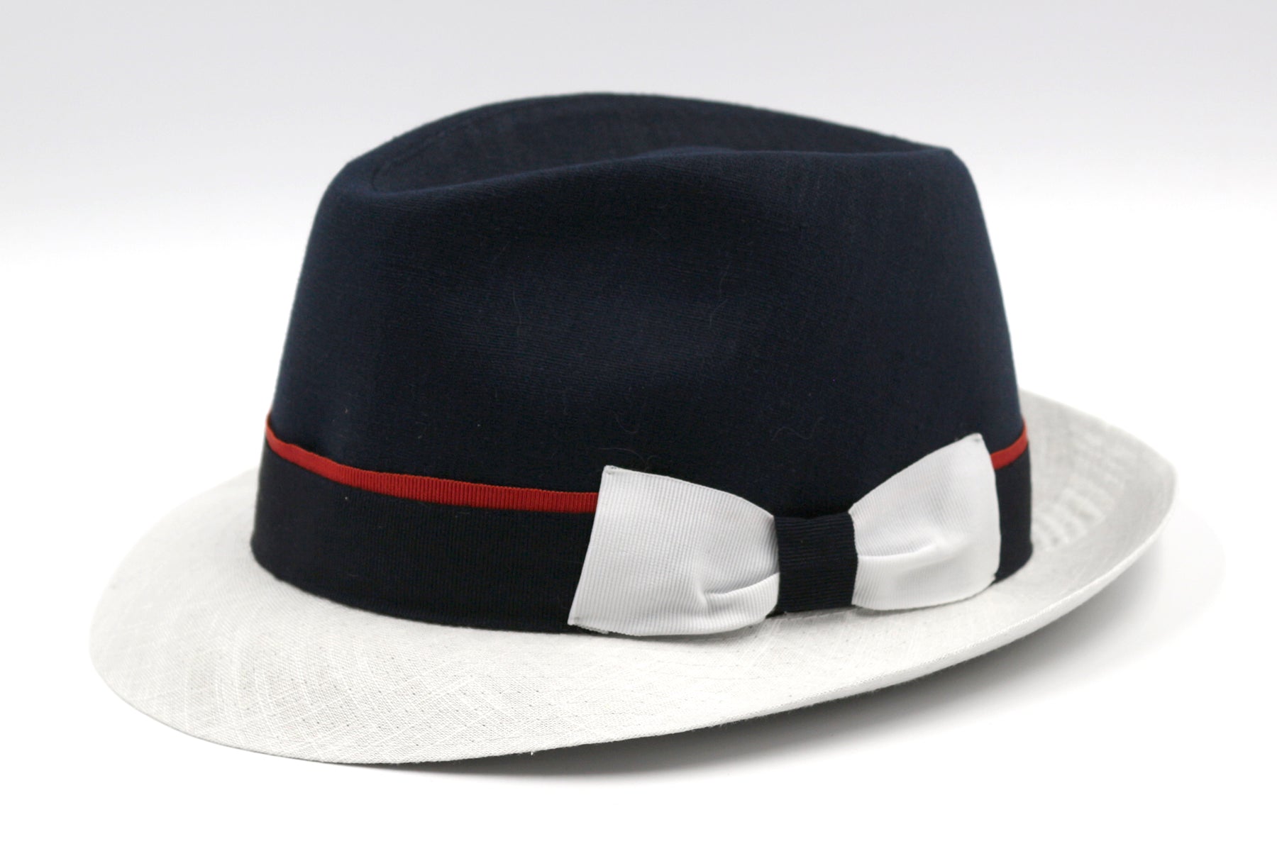 TRILBY  DIS  5764  BICOL