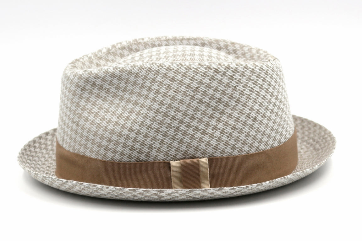 TRILBY  DIS  6016