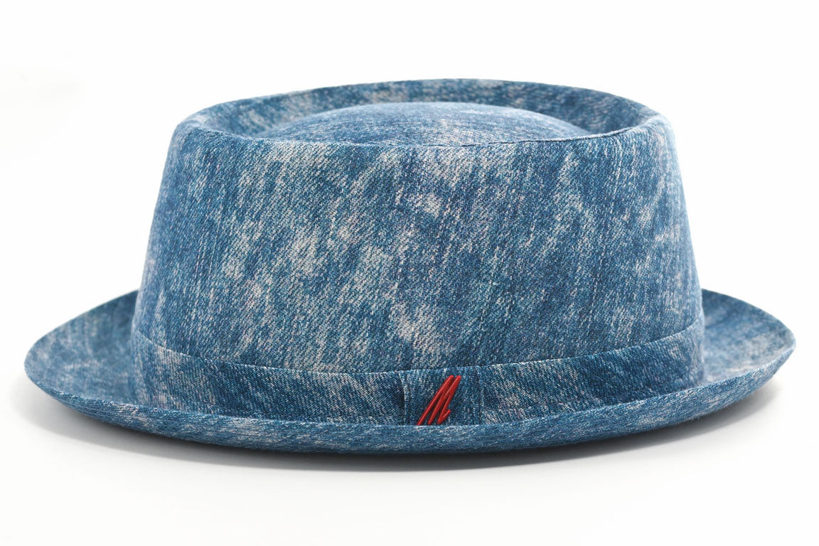 TRILBY  DIS  6195