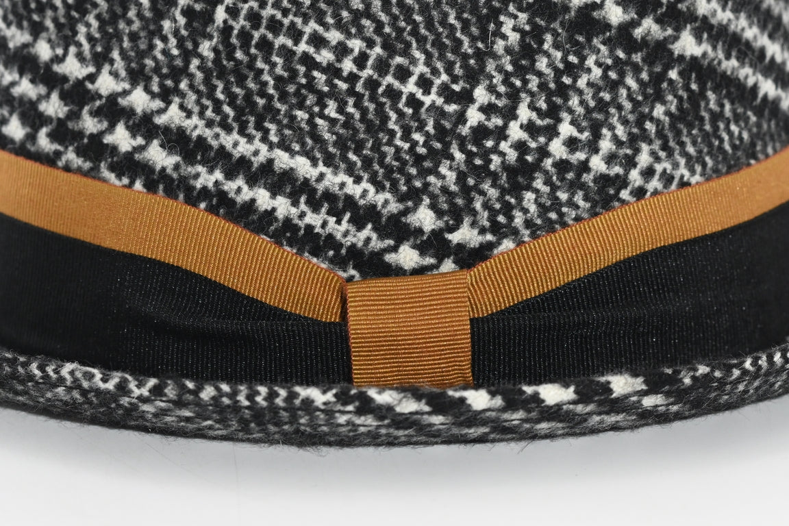CAPPELLO TESSUTO