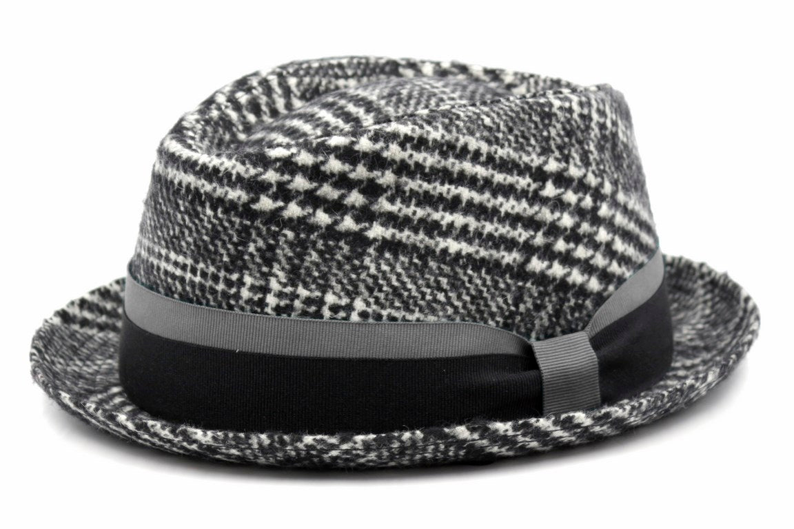CAPPELLO TESSUTO