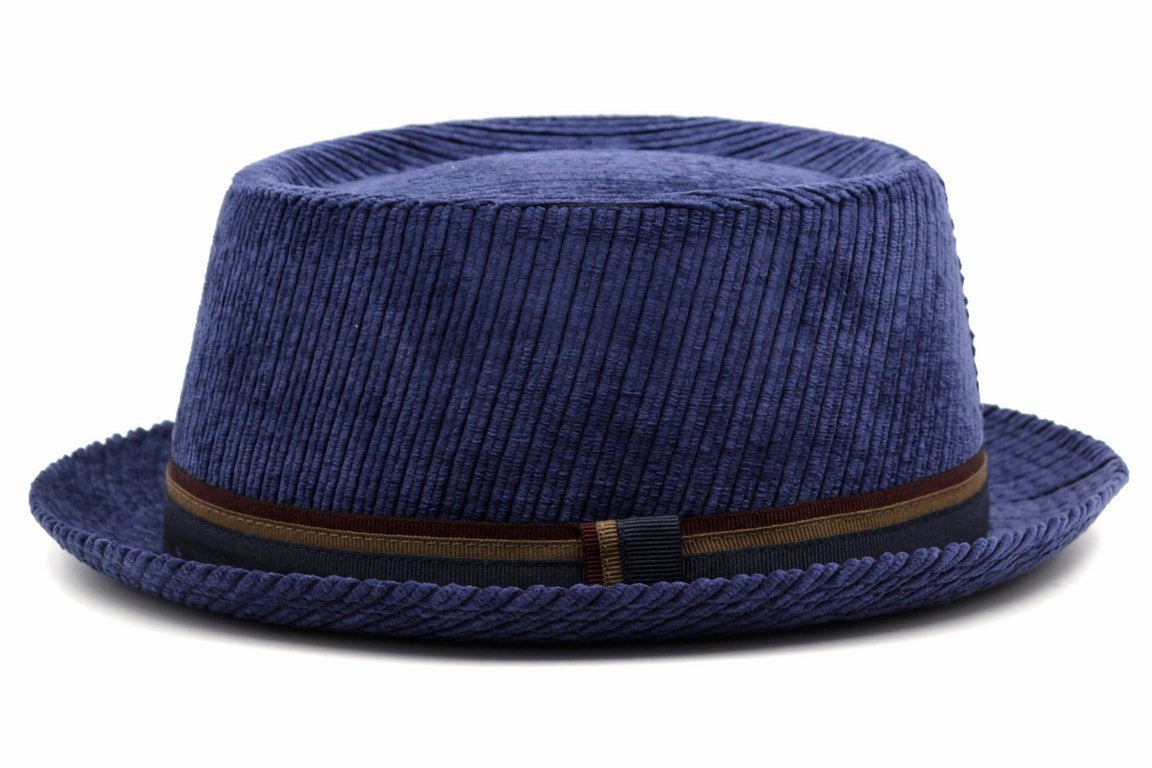 TRILBY  DIS  6143